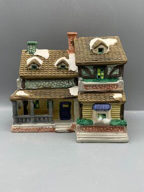1995 Dickens Collectables Towne Series Christmas Village Porcelain House in Box